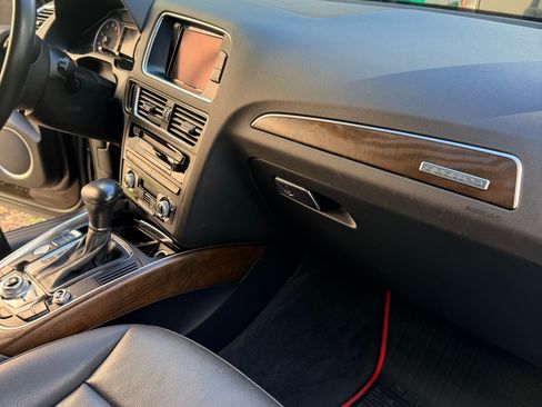 Used 2016 Audi Q5 2.0T Premium Plus w/ Technology Package image 13