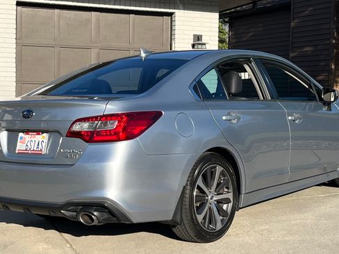 Used 2019 Subaru Legacy 3.6R Limited AWD/4WD image 10
