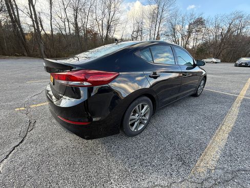 Used 2018 Hyundai Elantra SEL image 5