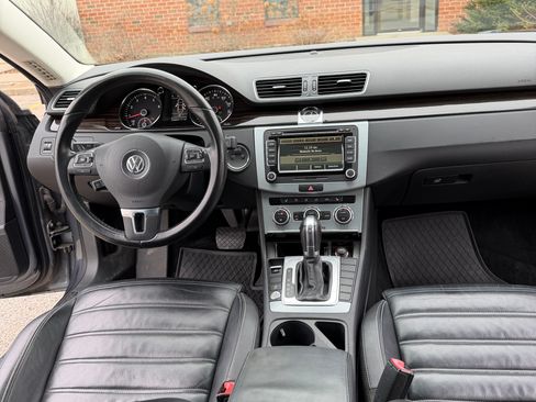 Used 2014 Volkswagen CC Executive image 13