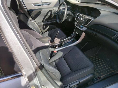 Used 2015 Honda Accord Sport image 19