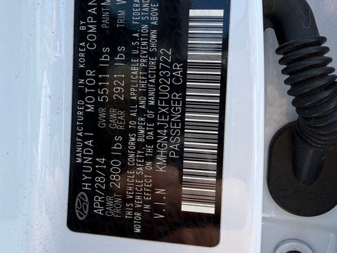 Used 2015 Hyundai Genesis 3.8 w/ Option Group 04 image 19