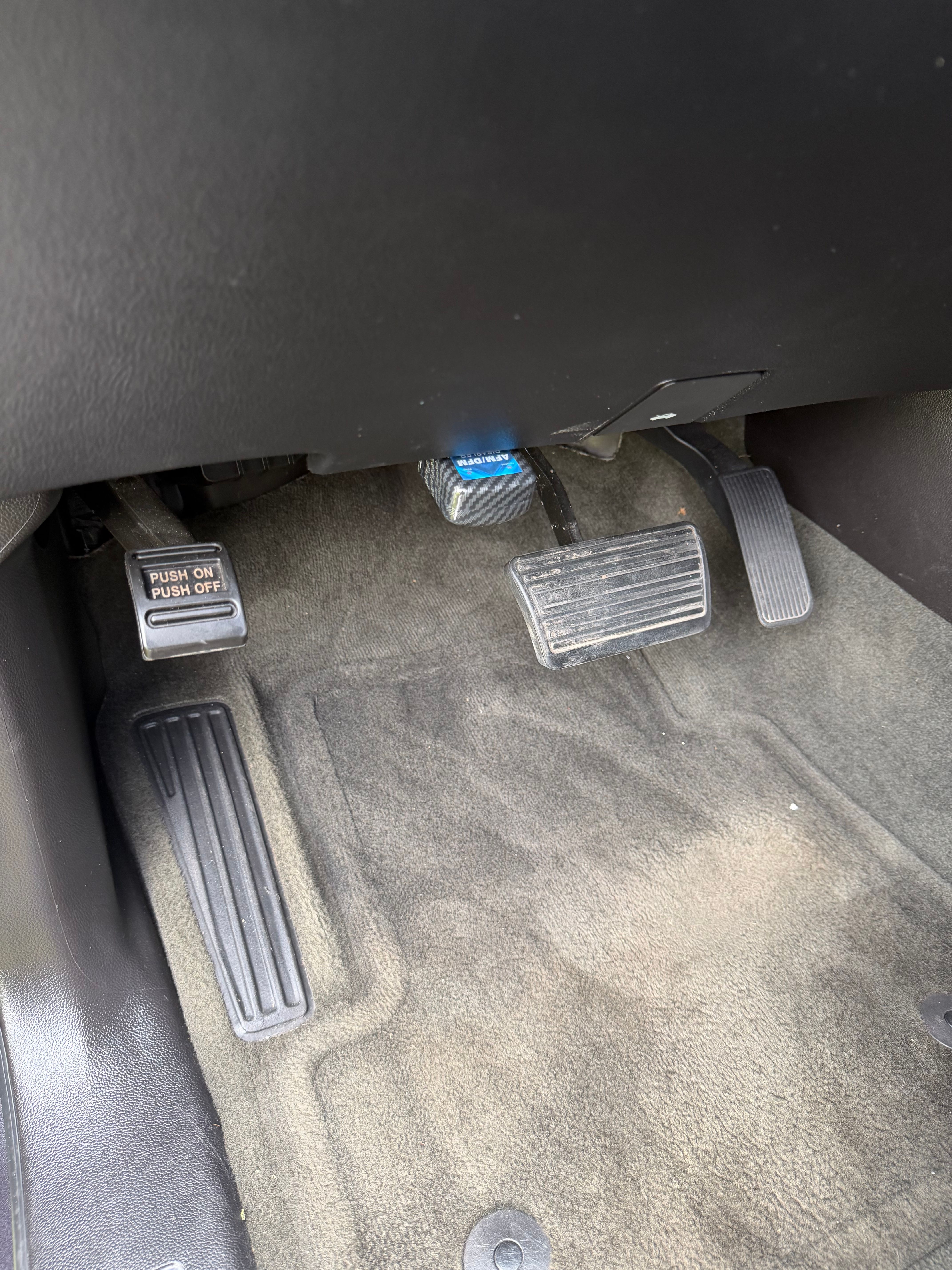 Used 2015 Chevrolet Suburban LTZ AWD/4WD image 9