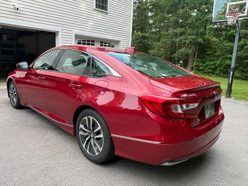 Used 2022 Honda Accord EX-L image 2