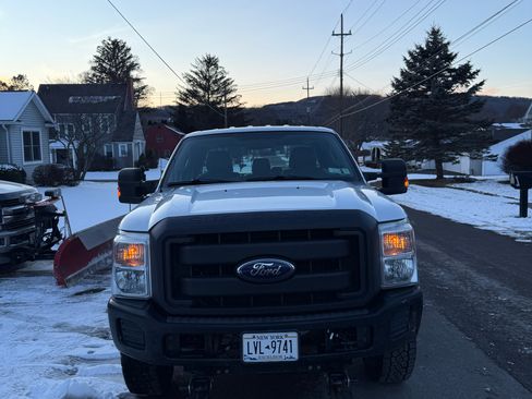 Used 2012 Ford F250 XL w/ PWR Equipment Group image 1