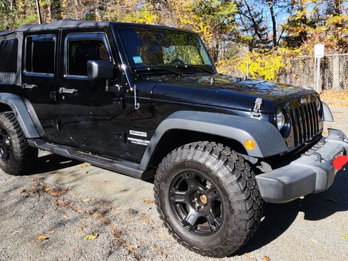 Used 2017 Jeep Wrangler Unlimited Sport w/ Quick Order Package 24S image 10