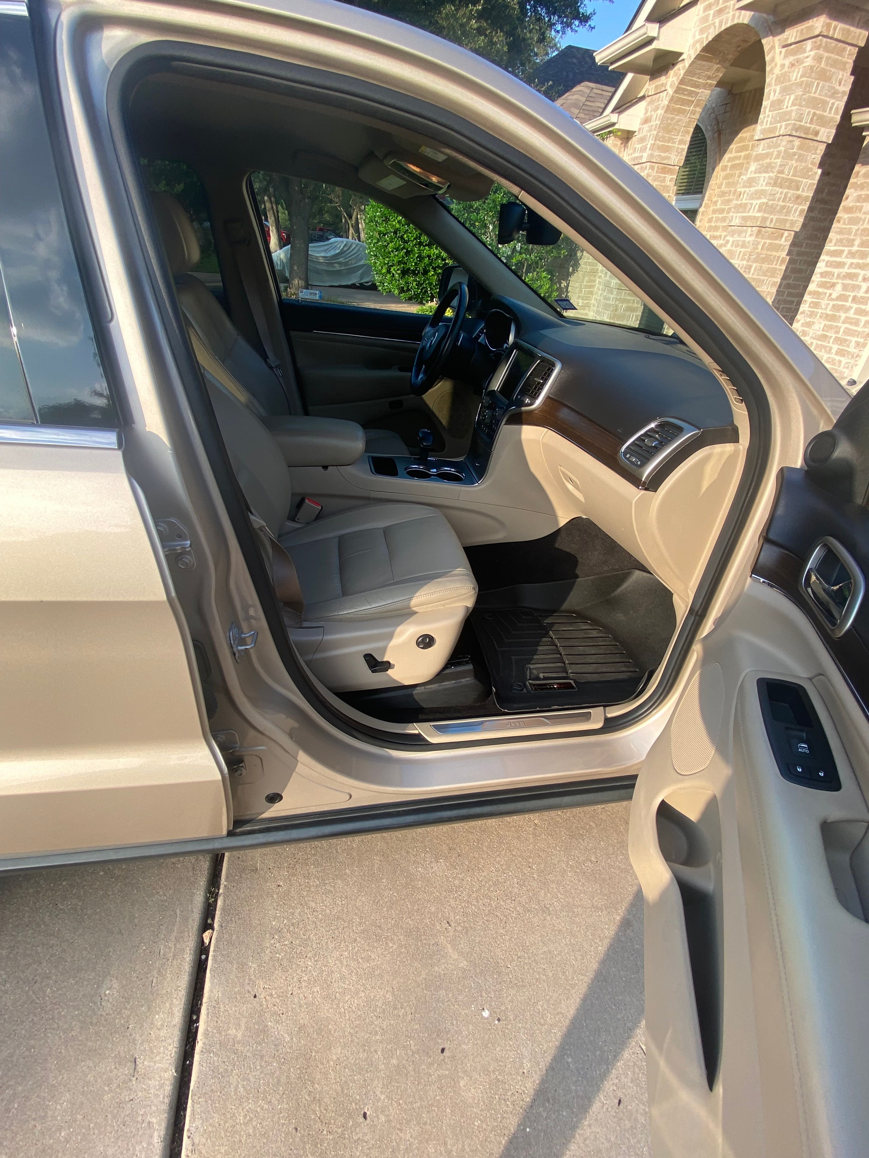 Used 2014 Jeep Grand Cherokee Limited RWD image 12