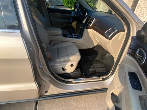 Used 2014 Jeep Grand Cherokee Limited RWD image 13
