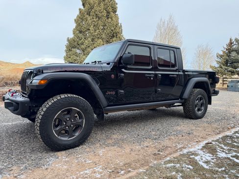 Used 2023 Jeep Gladiator Rubicon w/ LED Lighting Group image 2