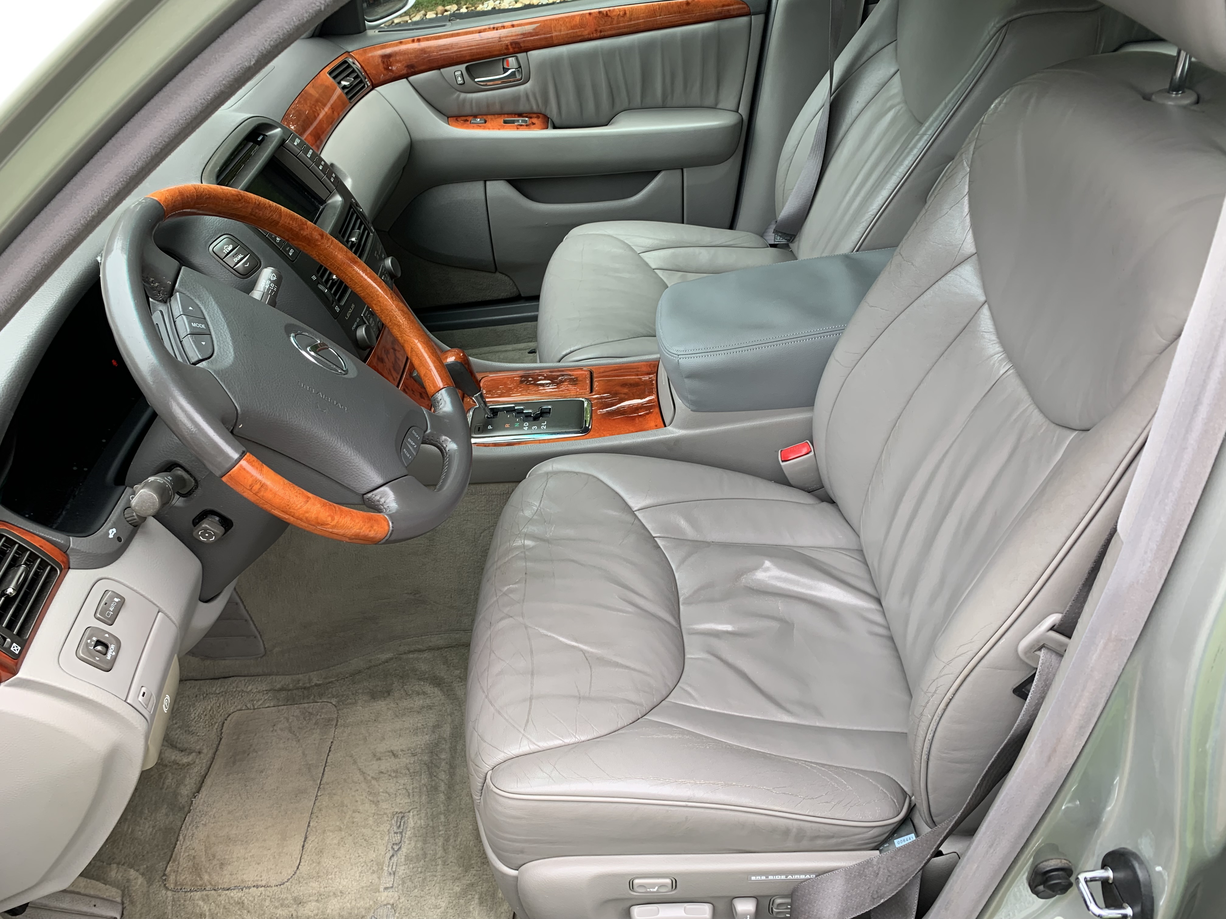 Used 2002 Lexus LS 430 w/ Navigation/Mark Levinson Pkg RWD image 8
