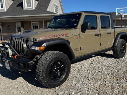 Used 2020 Jeep Gladiator Mojave w/ Trailer Tow Package image 8