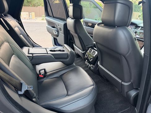 Used 2018 Land Rover Range Rover Supercharged AWD/4WD image 15
