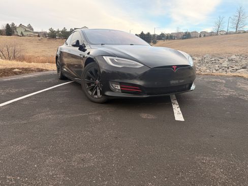 Used 2018 Tesla Model S 100D image 4