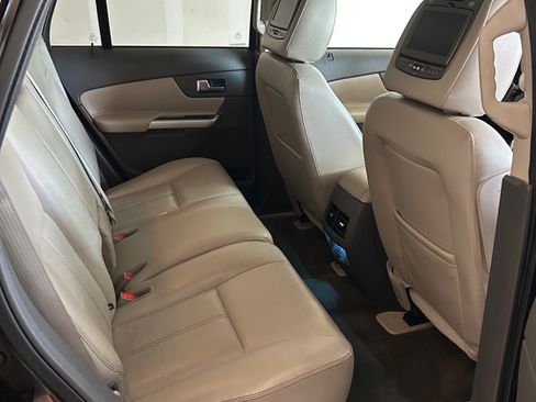Used 2014 Ford Edge Limited w/ Equipment Group 301A FWD image 13