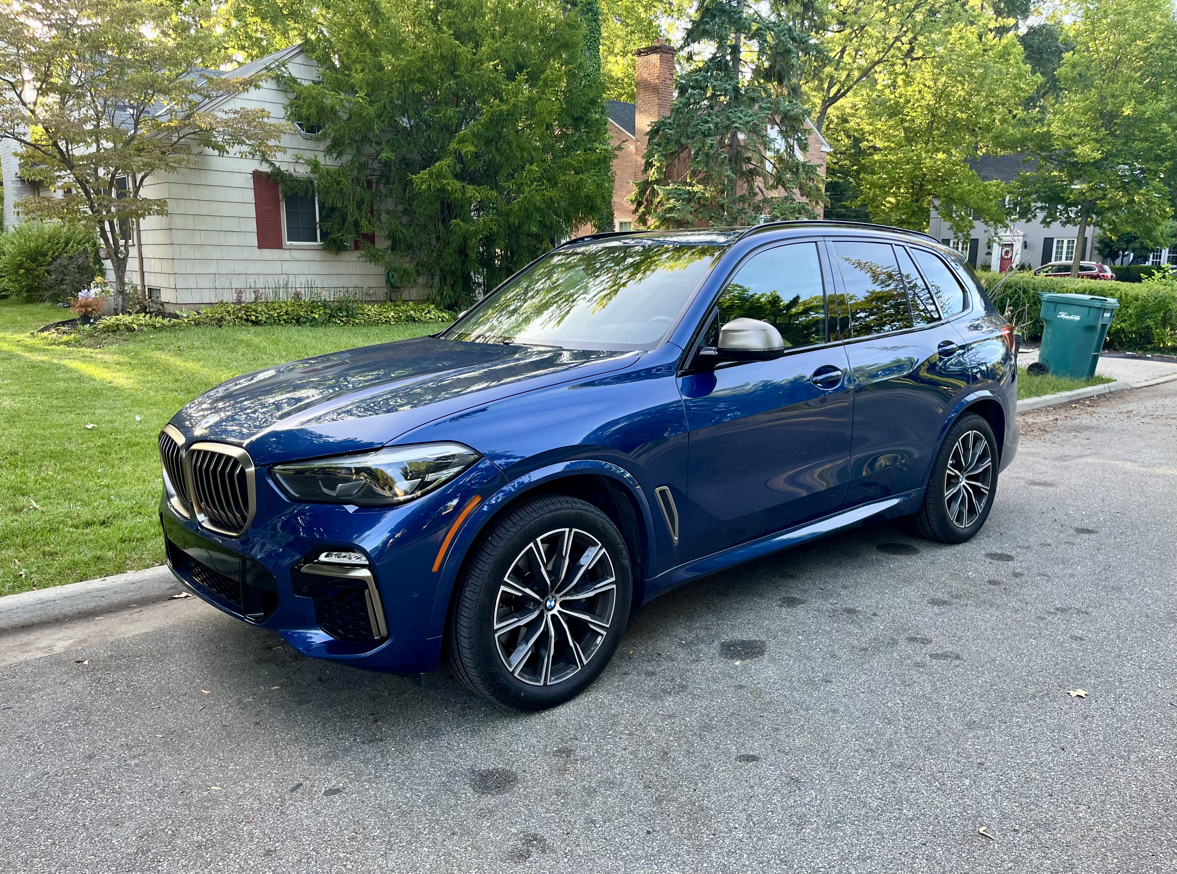 Used 2020 BMW X5 M50i w/ Premium Package AWD/4WD image 9