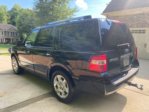 Used 2014 Ford Expedition Limited w/ Equipment Group 301A AWD/4WD image 16