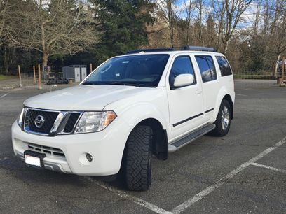 Used 2012 Nissan Pathfinder LE