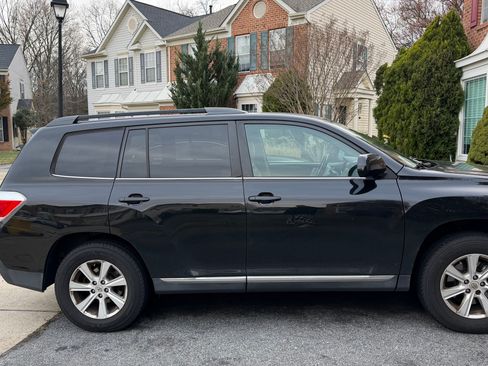 Used 2011 Toyota Highlander Limited w/ Tech Pkg image 8