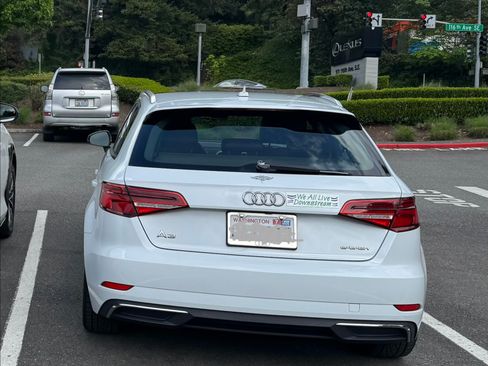 Used 2018 Audi A3 e-tron Premium w/ Sport Package FWD image 2