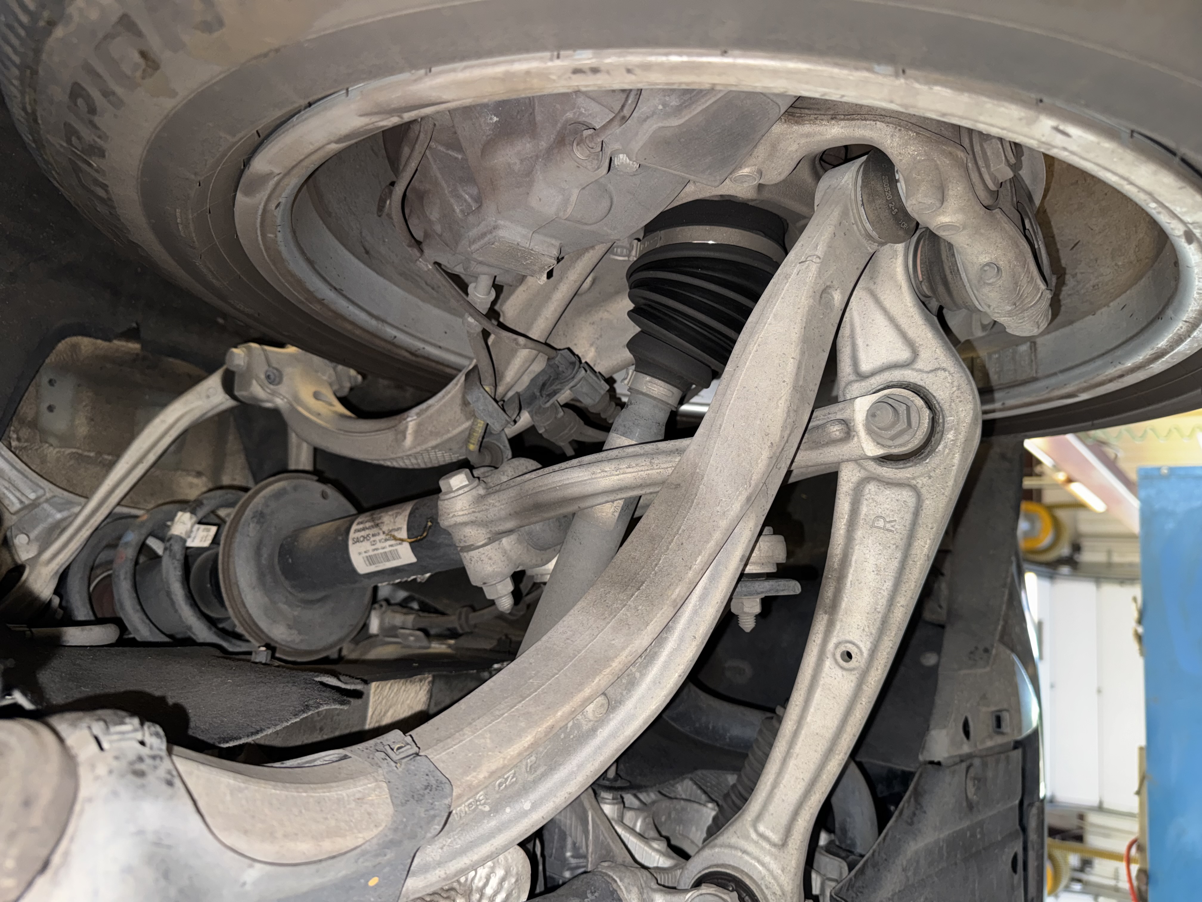 Used 2021 Porsche Macan AWD/4WD image 22