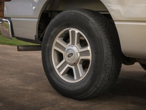 Used 2007 Ford F150 XLT image 15