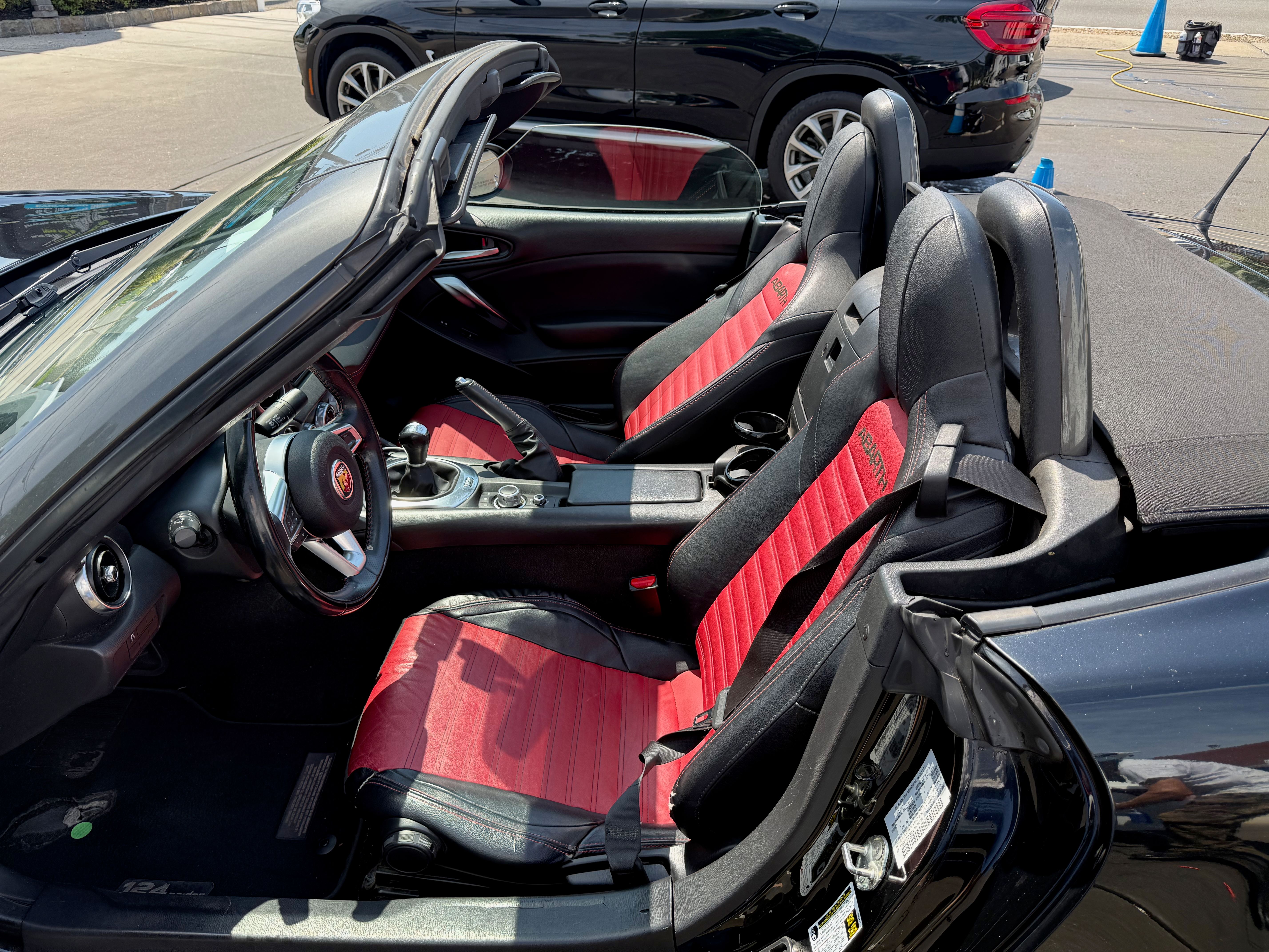Used 2018 FIAT 124 Spider Abarth RWD image 14