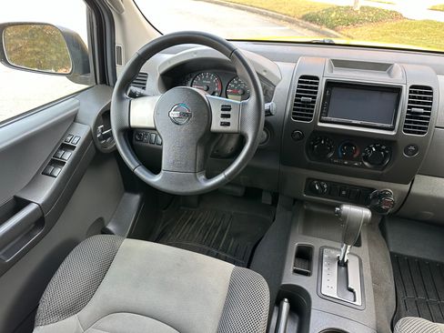 Used 2006 Nissan Xterra S w/ (W94) Tow Pkg image 22