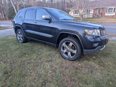 Used 2013 Jeep Grand Cherokee Overland w/ Advance Technology Group