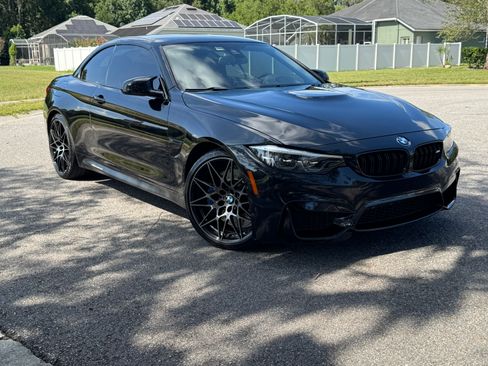 Used 2018 BMW M4 Convertible w/ Competition Package RWD image 4
