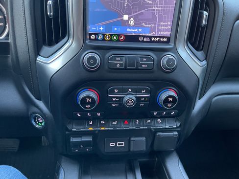 Used 2020 Chevrolet Silverado 2500 LTZ w/ LTZ Plus Package image 9