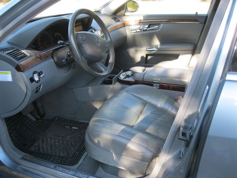 Used 2007 Mercedes-Benz S 550 image 10