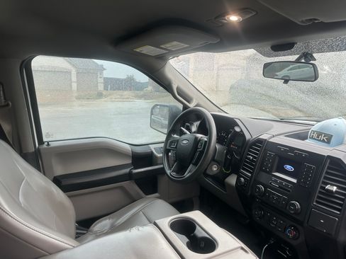 Used 2018 Ford F150 XL w/ Equipment Group 101A Mid image 11