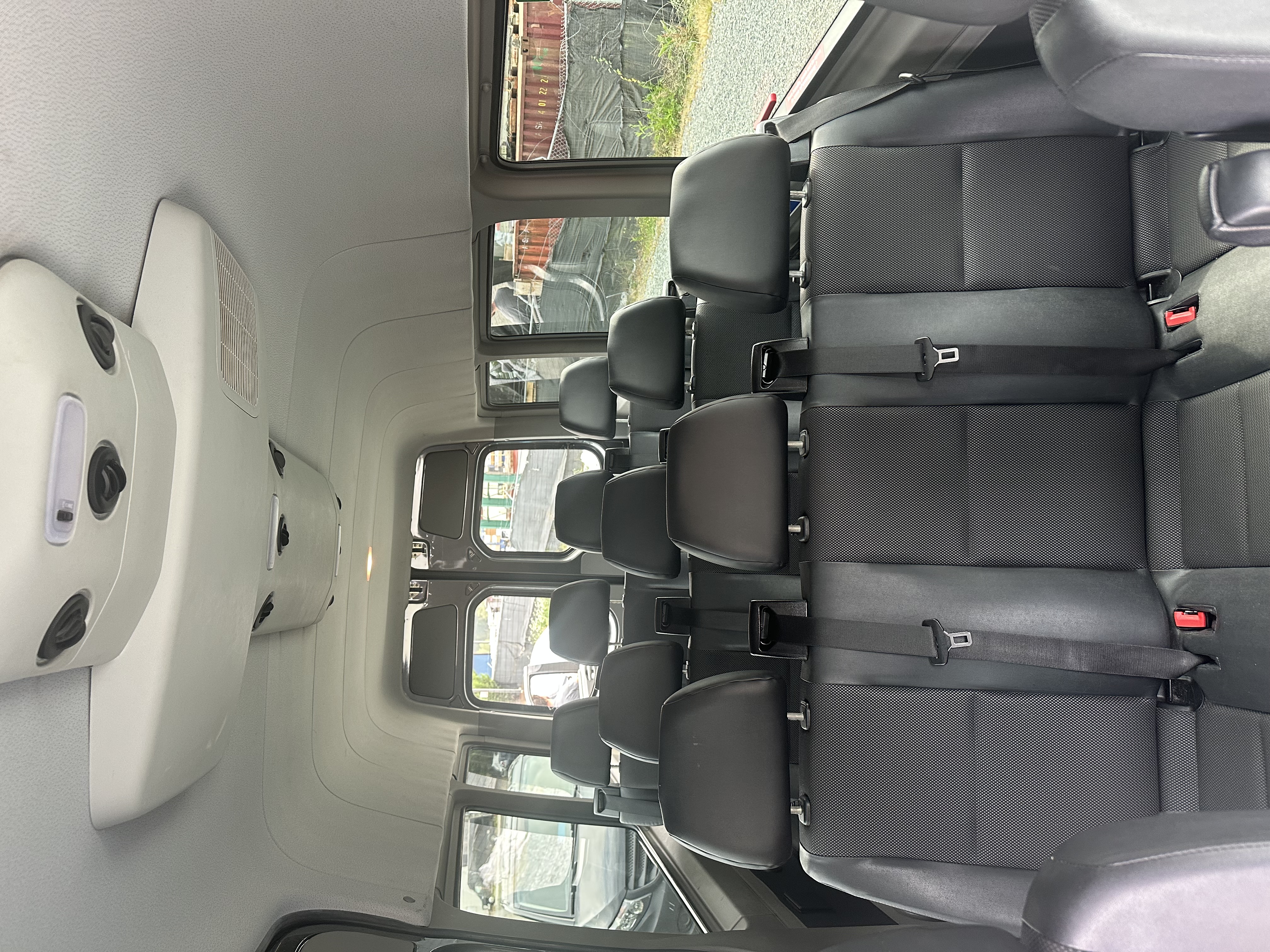 Used 2016 Mercedes-Benz Sprinter 2500 image 12