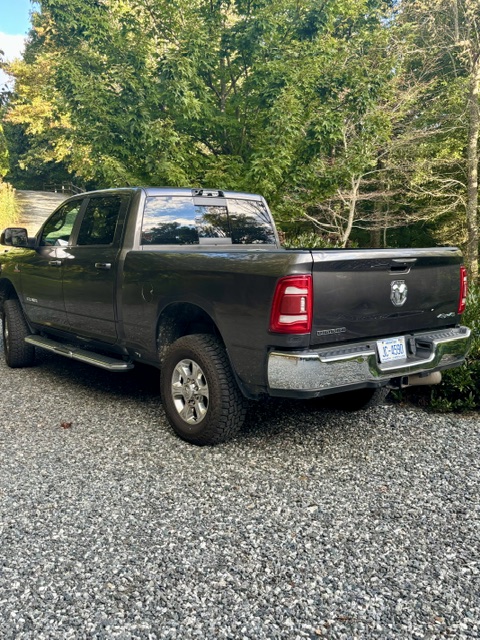 Used 2022 RAM 2500 Big Horn w/ Level C Equiment Group AWD/4WD image 4