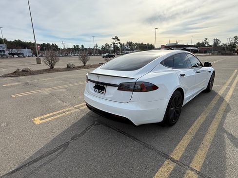Used 2022 Tesla Model S Standard Range image 5