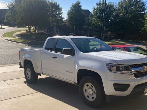 Used 2017 Chevrolet Colorado W/T w/ WT Convenience Package image 1