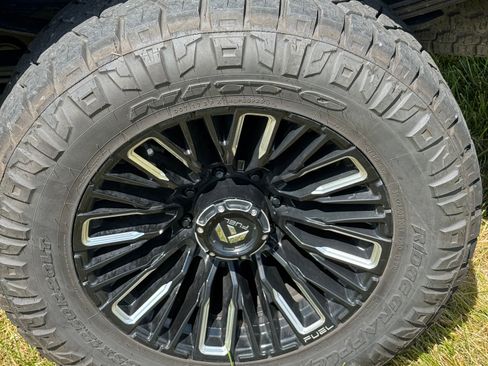 Used 2022 Ford F350 Platinum w/ FX4 Off-Road Package AWD/4WD image 15