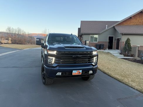 Used 2022 Chevrolet Silverado 3500 High Country w/ Z71 Off-Road Package image 8