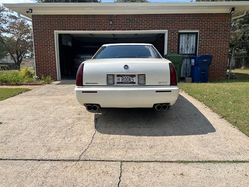 Used 2001 Cadillac Eldorado Touring image 10