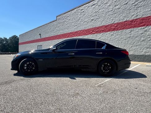Used 2014 INFINITI Q50 Hybrid AWD w/ Deluxe Technology Package image 19