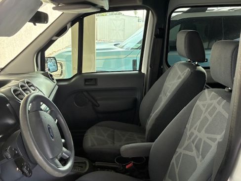 Used 2013 Ford Transit Connect XLT image 6