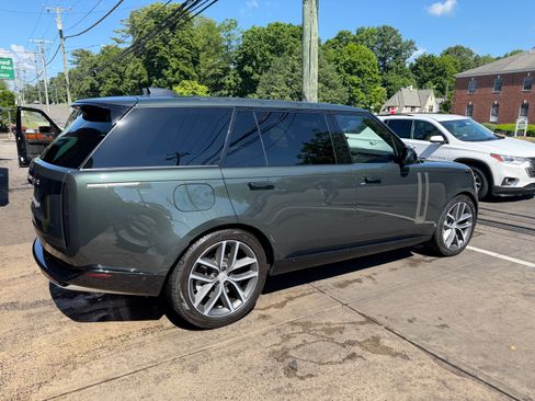 Used 2024 Land Rover Range Rover Long Wheelbase SE AWD/4WD image 1
