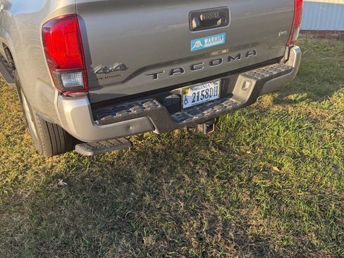 Used 2021 Toyota Tacoma SR image 4