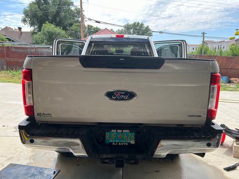 Used 2017 Ford F250 XLT AWD/4WD image 12