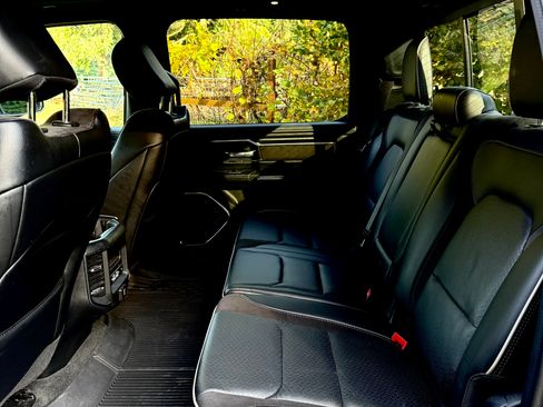 Used 2024 RAM 1500 Laramie image 9