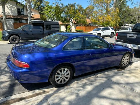 Used 1997 Lexus SC 300 Coupe RWD image 2