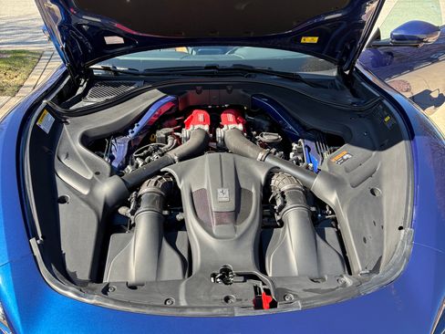 Used 2022 Ferrari Roma image 12