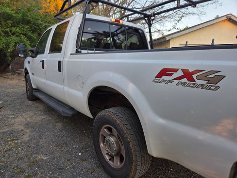 Used 2006 Ford F250 XLT image 15