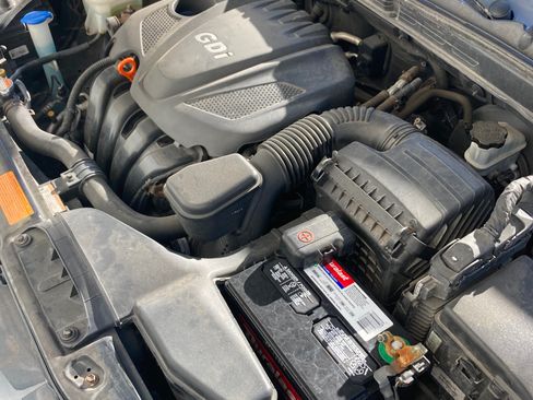 Used 2012 Hyundai Sonata GLS image 12