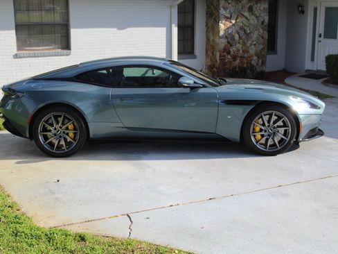 Used 2018 Aston Martin DB11 V12 image 8